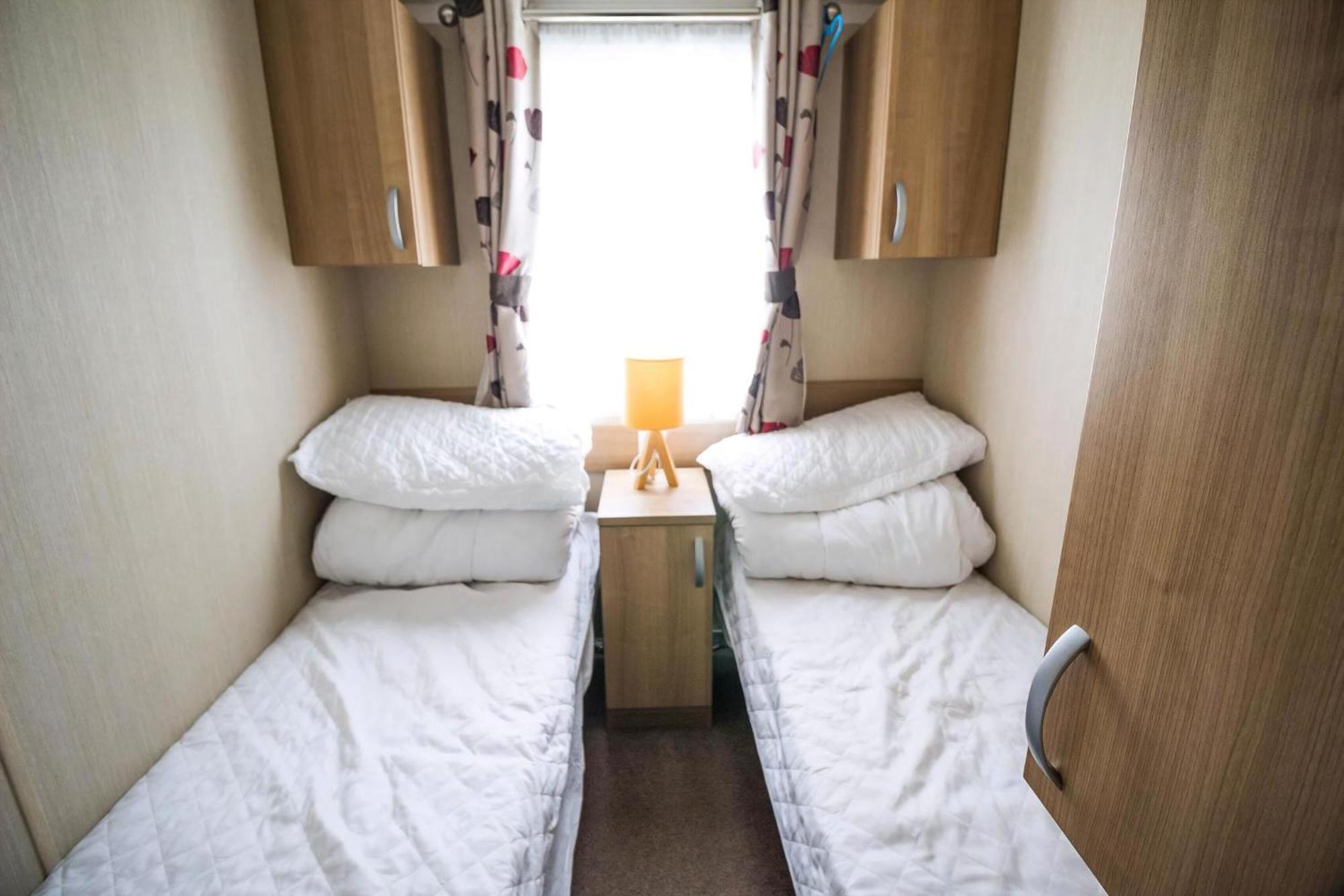 Parque de Campismo Beautiful 8 Berth Caravan For Hire At Seashore Haven Park In Norfolk Ref 22039c *