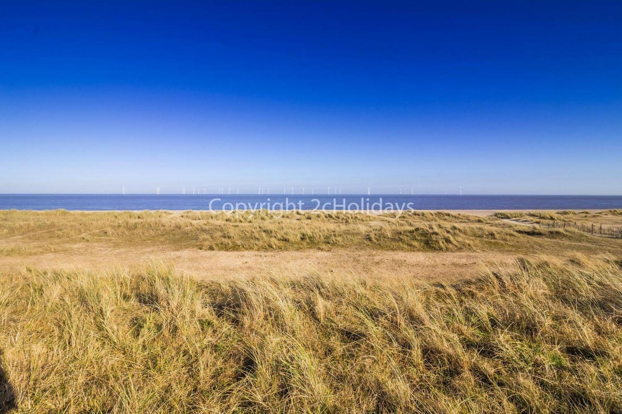 Beautiful 8 Berth Caravan For Hire At Seashore Haven Park In Norfolk Ref 22039c